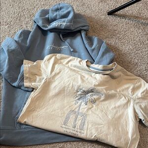 Hollister Blue Sweater Soft Casual Pullover plus shirt